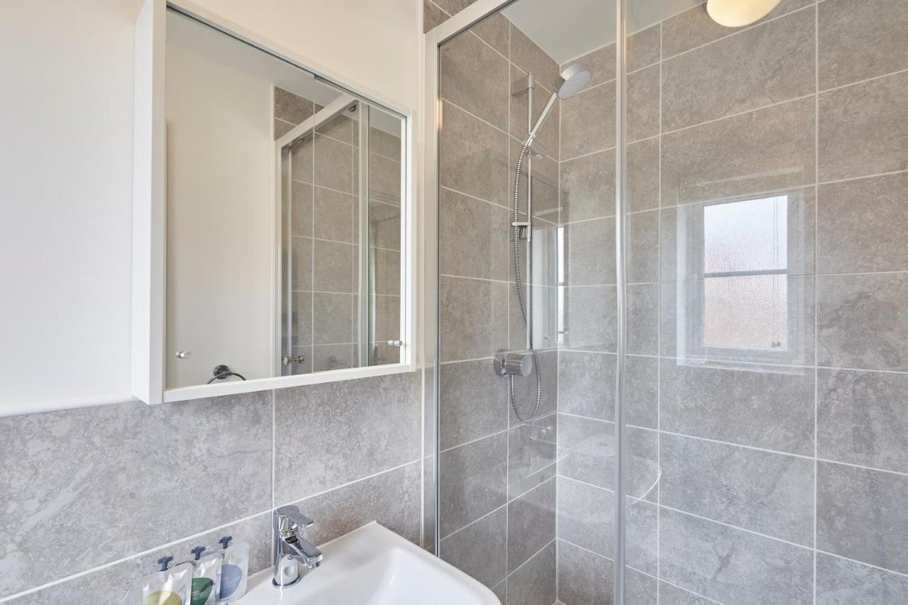 Host & Stay - Cayton Bay Cottage Eksteriør bilde